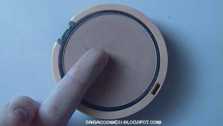 Kiko Soft Focus Compact 03 VS Sephora Mineral Foundation Compact R30