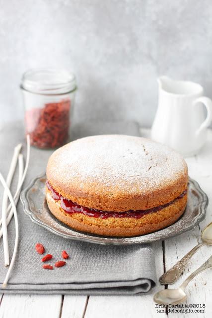 Torta al grano saraceno con bacche di goji Torta al grano saraceno con bacche di goji