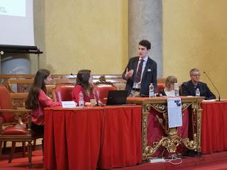 PAVIA. L’app Idolo contro il bullismo e il cyberbullismo PAVIA. L’app Idolo contro il bullismo e il cyberbullismo