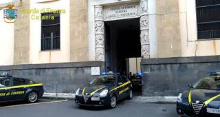 CATANIA. Corruzione presso l'Ispettorato del Lavoro di Catania. La Finanza arresta 9 persone. CATANIA. Corruzione presso l'Ispettorato del Lavoro di Catania. La Finanza arresta 9 persone.
