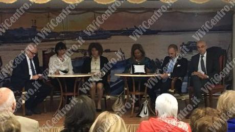 VIDEO e FOTO ViViCentro- Castellammare, premio “Sicurezza Pubblica in città”: l’evento VIDEO e FOTO ViViCentro- Castellammare, premio “Sicurezza Pubblica in città”: l’evento