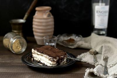 tiramisu al caffè greco e liquore di masticha tiramisu al caffè greco e liquore di masticha