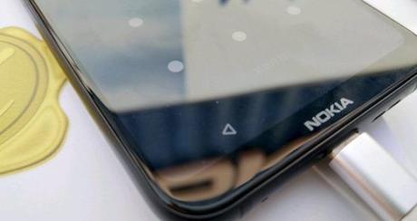 Nokia X si mostra in un breve video hands-on prima della presentazione del 16 Maggio Nokia X