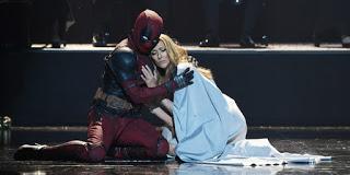 Deadpool balla sulle note di Celine Dion Deadpool balla sulle note di Celine Dion
