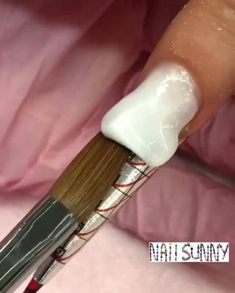 Buccia di Banana/Se le unghie avessero i denti… Buccia di Banana/Se le unghie avessero i denti…