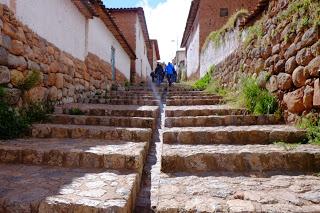 Perù: Cusco, Chinchero, le miniere di sale di Maras, Moray e Ollantaytambo Perù: Cusco, Chinchero, le miniere di sale di Maras, Moray e Ollantaytambo