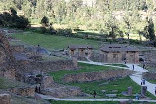 Perù: Cusco, Chinchero, le miniere di sale di Maras, Moray e Ollantaytambo Perù: Cusco, Chinchero, le miniere di sale di Maras, Moray e Ollantaytambo