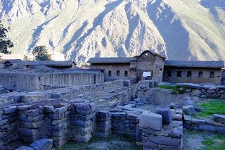 Perù: Cusco, Chinchero, le miniere di sale di Maras, Moray e Ollantaytambo Perù: Cusco, Chinchero, le miniere di sale di Maras, Moray e Ollantaytambo