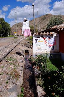 Perù: Cusco, Chinchero, le miniere di sale di Maras, Moray e Ollantaytambo Perù: Cusco, Chinchero, le miniere di sale di Maras, Moray e Ollantaytambo