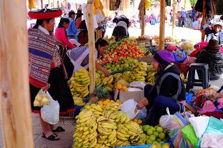 Perù: Cusco, Chinchero, le miniere di sale di Maras, Moray e Ollantaytambo Perù: Cusco, Chinchero, le miniere di sale di Maras, Moray e Ollantaytambo