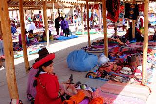 Perù: Cusco, Chinchero, le miniere di sale di Maras, Moray e Ollantaytambo Perù: Cusco, Chinchero, le miniere di sale di Maras, Moray e Ollantaytambo