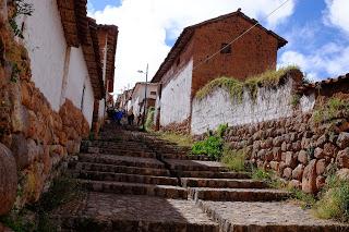 Perù: Cusco, Chinchero, le miniere di sale di Maras, Moray e Ollantaytambo Perù: Cusco, Chinchero, le miniere di sale di Maras, Moray e Ollantaytambo