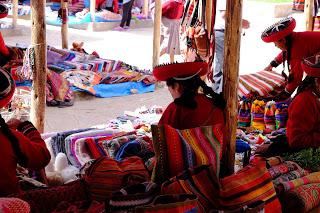 Perù: Cusco, Chinchero, le miniere di sale di Maras, Moray e Ollantaytambo Perù: Cusco, Chinchero, le miniere di sale di Maras, Moray e Ollantaytambo