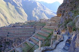 Perù: Cusco, Chinchero, le miniere di sale di Maras, Moray e Ollantaytambo Perù: Cusco, Chinchero, le miniere di sale di Maras, Moray e Ollantaytambo