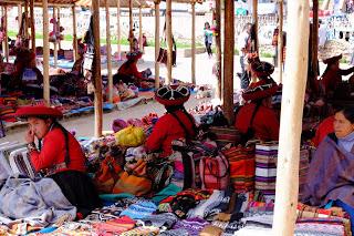 Perù: Cusco, Chinchero, le miniere di sale di Maras, Moray e Ollantaytambo Perù: Cusco, Chinchero, le miniere di sale di Maras, Moray e Ollantaytambo