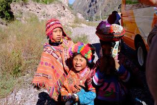 Perù: Cusco, Chinchero, le miniere di sale di Maras, Moray e Ollantaytambo Perù: Cusco, Chinchero, le miniere di sale di Maras, Moray e Ollantaytambo