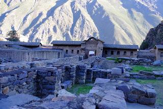 Perù: Cusco, Chinchero, le miniere di sale di Maras, Moray e Ollantaytambo Perù: Cusco, Chinchero, le miniere di sale di Maras, Moray e Ollantaytambo