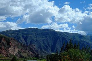 Perù: Cusco, Chinchero, le miniere di sale di Maras, Moray e Ollantaytambo Perù: Cusco, Chinchero, le miniere di sale di Maras, Moray e Ollantaytambo