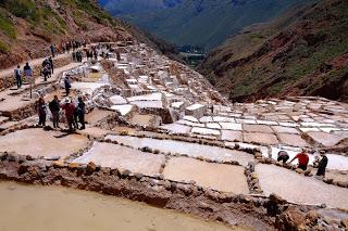 Perù: Cusco, Chinchero, le miniere di sale di Maras, Moray e Ollantaytambo Perù: Cusco, Chinchero, le miniere di sale di Maras, Moray e Ollantaytambo