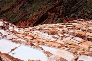 Perù: Cusco, Chinchero, le miniere di sale di Maras, Moray e Ollantaytambo Perù: Cusco, Chinchero, le miniere di sale di Maras, Moray e Ollantaytambo