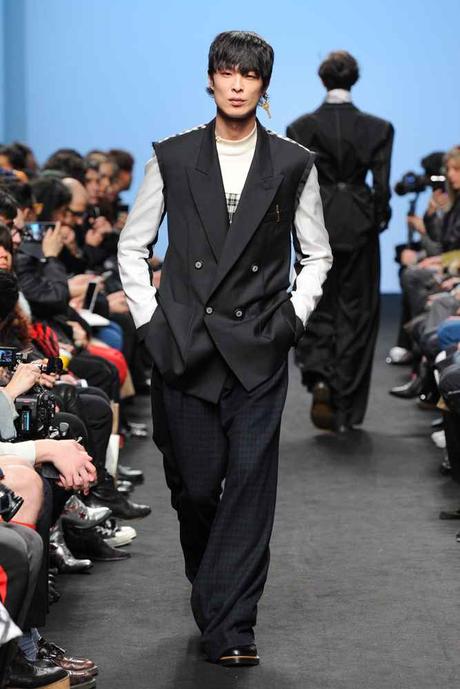 Seoul Fashion Week: mix tra oriente e occidente Seoul Fashion Week: mix tra oriente e occidente