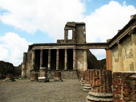 TRAVEL DIARY: Pompeii TRAVEL DIARY: Pompeii