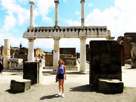 TRAVEL DIARY: Pompeii TRAVEL DIARY: Pompeii