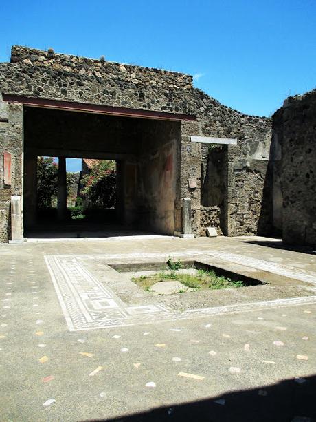 TRAVEL DIARY: Pompeii TRAVEL DIARY: Pompeii