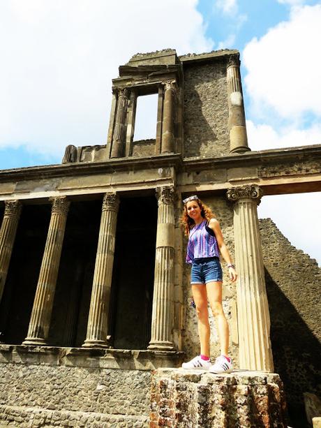 TRAVEL DIARY: Pompeii TRAVEL DIARY: Pompeii