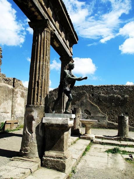 TRAVEL DIARY: Pompeii TRAVEL DIARY: Pompeii