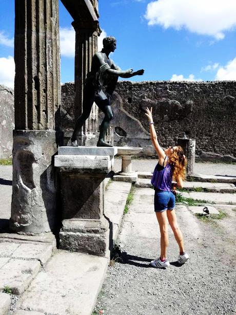 TRAVEL DIARY: Pompeii TRAVEL DIARY: Pompeii