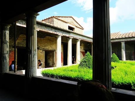TRAVEL DIARY: Pompeii TRAVEL DIARY: Pompeii