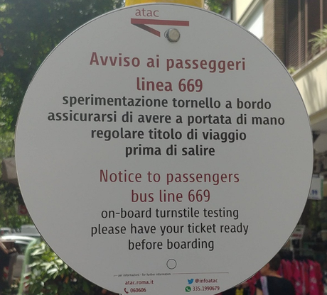 La assurda sperimentazione dei tornelli sui bus smontata pezzo per pezzo La assurda sperimentazione dei tornelli sui bus smontata pezzo per pezzo