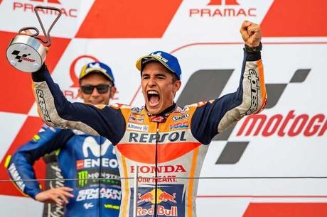 MotoGP, Marquez: “Io e Rossi come Messi e Ronaldo, ma Vale non molla mai” MotoGP, Marquez: “Io e Rossi come Messi e Ronaldo, ma Vale non molla mai”