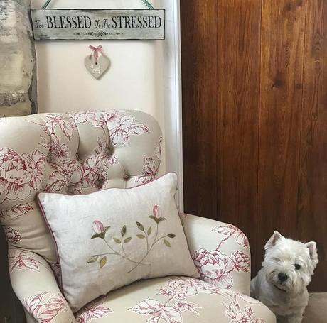 Uno strepitoso cottage inglese L'immagine può contenere: spazio al chiuso