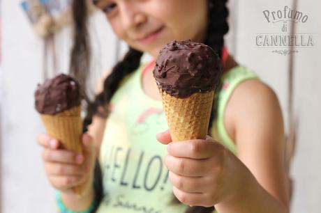 Cono palla fatto in casa – con finto gelato stracciatella Ricetta del cono palla fatto in casa