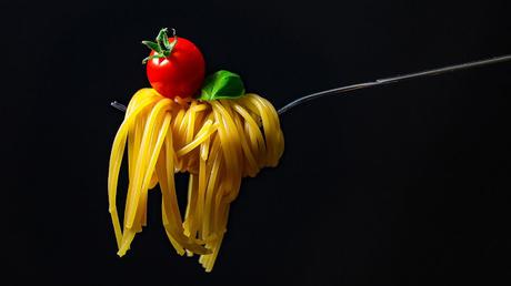 Mangiare bene spendendo poco Mangiare bene spendendo poco
