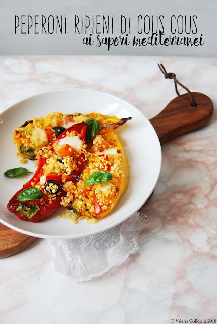 Peperoni ripieni di cous cous ai sapori mediterranei Peperoni ripieni di cous cous ai sapori mediterranei