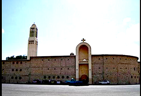 Assassinio al monastero: una scossa alla Chiesa Copta d’ Egitto Assassinio al monastero: una scossa alla Chiesa Copta d’ Egitto