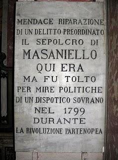 Amici miei, popolo mio, gente: voi credete che io sia pazzo e forse avete ragione voi: io sono pazzo veramente. Ma non è colpa mia, sono stati loro che per forza mi hanno fatto impazzire!