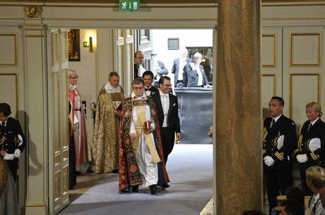 Grande festa nella landa egli armadi e dei divani