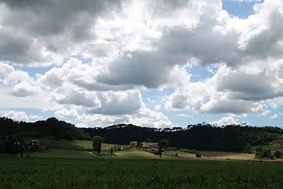 strano cielo di giugno