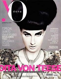 Dita Von Teese in Dolce & Gabbana su Yo Dona Spagna mag 2010