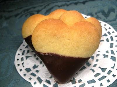 I biscotti con la torcia elettrica ovvero Cuori e fiori al....cioccolato