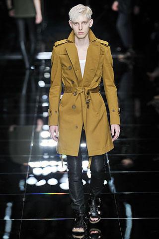 Sfilata Burberry Prorsum Spring 2011