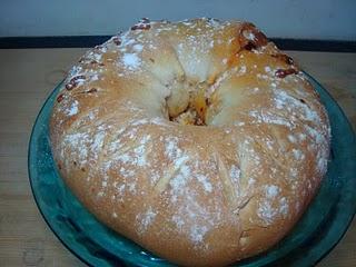 Ciambella di pane con 'nduja e provola