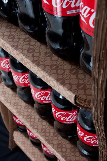 Visual merchandising: gli espositori della Coca Cola diventano 