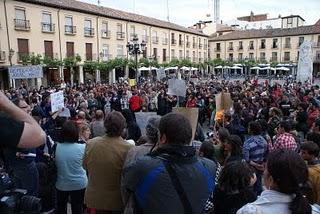 Indignati? Manovrati! Una testimonianza dalla Spagna ed alcune riflessioni Indignati? Manovrati! Una testimonianza dalla Spagna ed alcune riflessioni