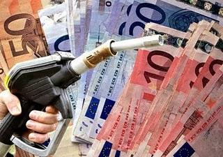 Decreto Omnibus , nuove accise per la benzina