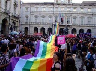 Gay Pride Vietato a Mosca, ma i TG Hanno Parlato di Quelli Italiani?